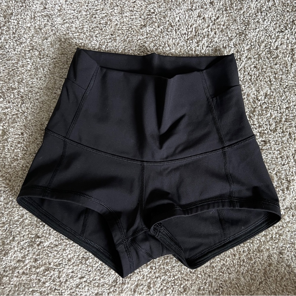 Lululemon High Rise Short - 1.5 Inseam